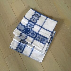 NWOT Garnier Thiebaut napkins set of 3
